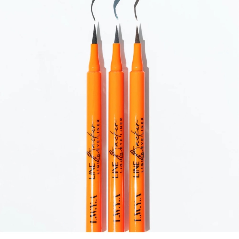 L.W.Y.A Linebacker Liquid Eyeliner in Black